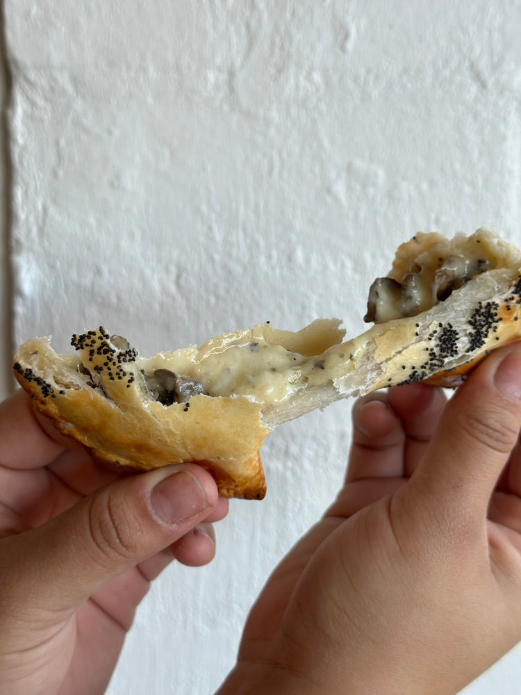 
                  
                    MIXED VEGETARIAN EMPANADAS PACK (12 empanadas)
                  
                